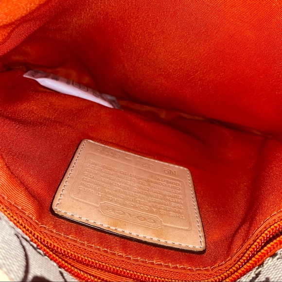 Coach Signature Fabric Crossbody leather trim - Picture 4 of 8